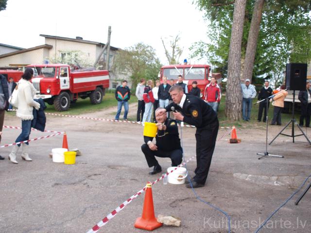 Mazo ugunsdzēsēju stafete